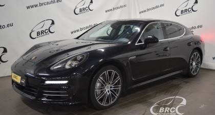 Porsche Panamera 4S