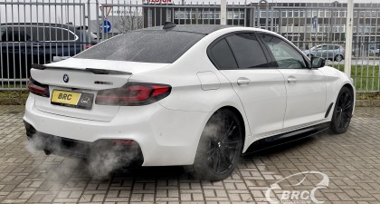 BMW M550 i xDrive Automatas
