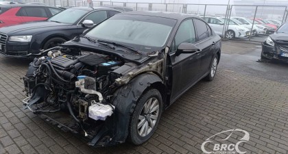 Volkswagen Passat 1.4 TSI B/D Automatas DAUŽTAS