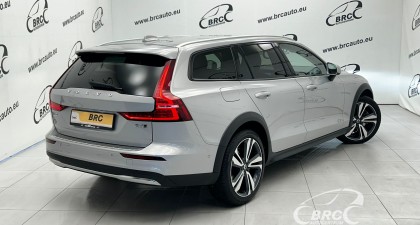 Volvo V60 Cross Country 2.0T mild-hybrid AWD Automatas