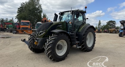 Valtra T235 