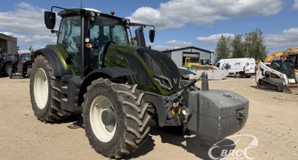 Valtra T235 