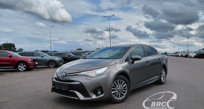 Toyota Avensis 1.8 Automatas