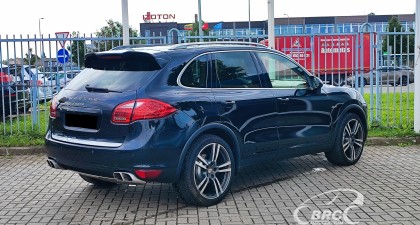 Porsche Cayenne 3.0 diesel V6 AWD Automatas