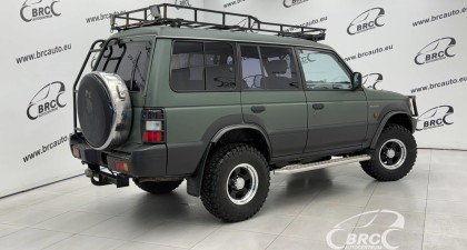 Mitsubishi Pajero 2.5TD 4WD Automatas
