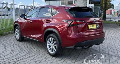 Lexus NX300h 2.5 Hybrid e-CVT Automatas 