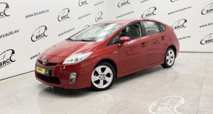 Toyota Prius 1.8 HSD FWD Automatas