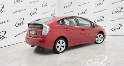 Toyota Prius 1.8 HSD FWD Automatas